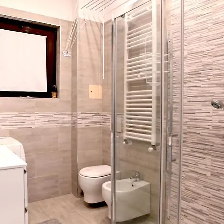Guest House Lucca Гостевой дом