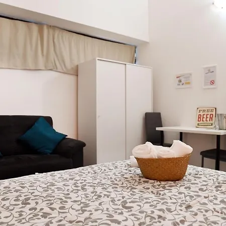 게스트하우스 Guest House Lucca *
